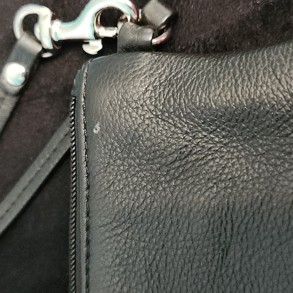 Coach wristlet - Picture 5 of 5